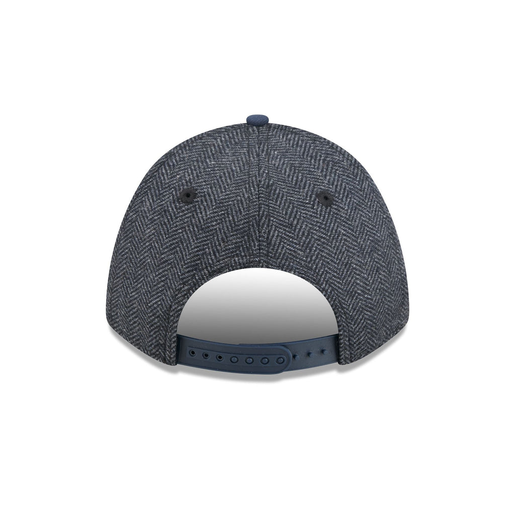 Chicago Bears Faux Wool 9FORTY M-Crown Snapback Hat